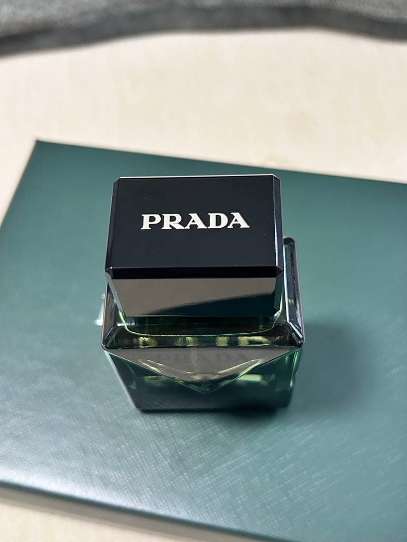 PRADA PARADIGME 香水 グリーン　パラダイム　オーデパルファム