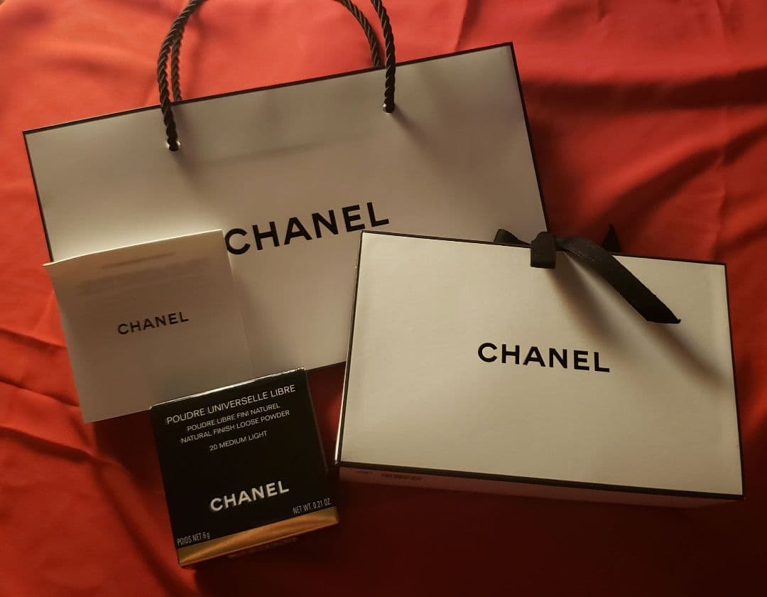 シャネル ギフトセット プードゥル ユニヴェルセル リーブル オン ザ ゴー