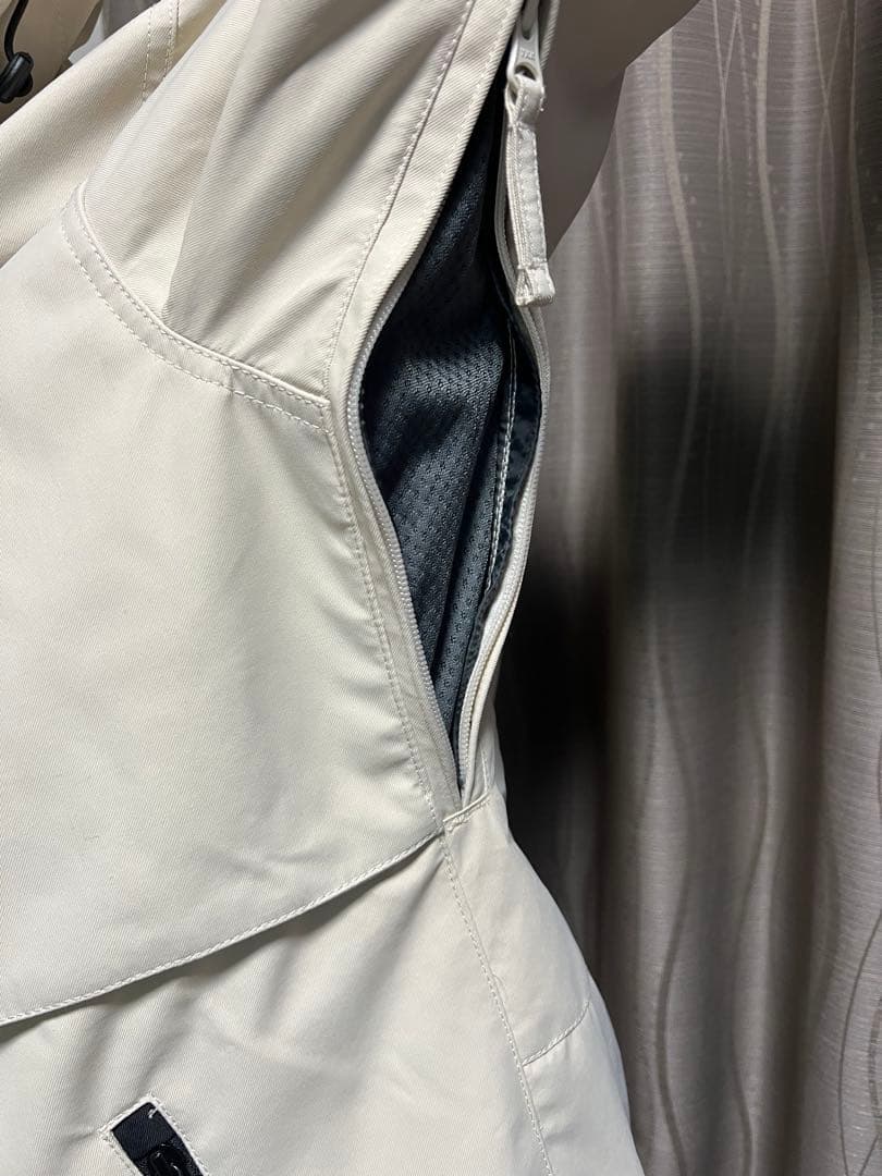 くるCOMPLEW スノーボードウェア Mサイズ ホワイト