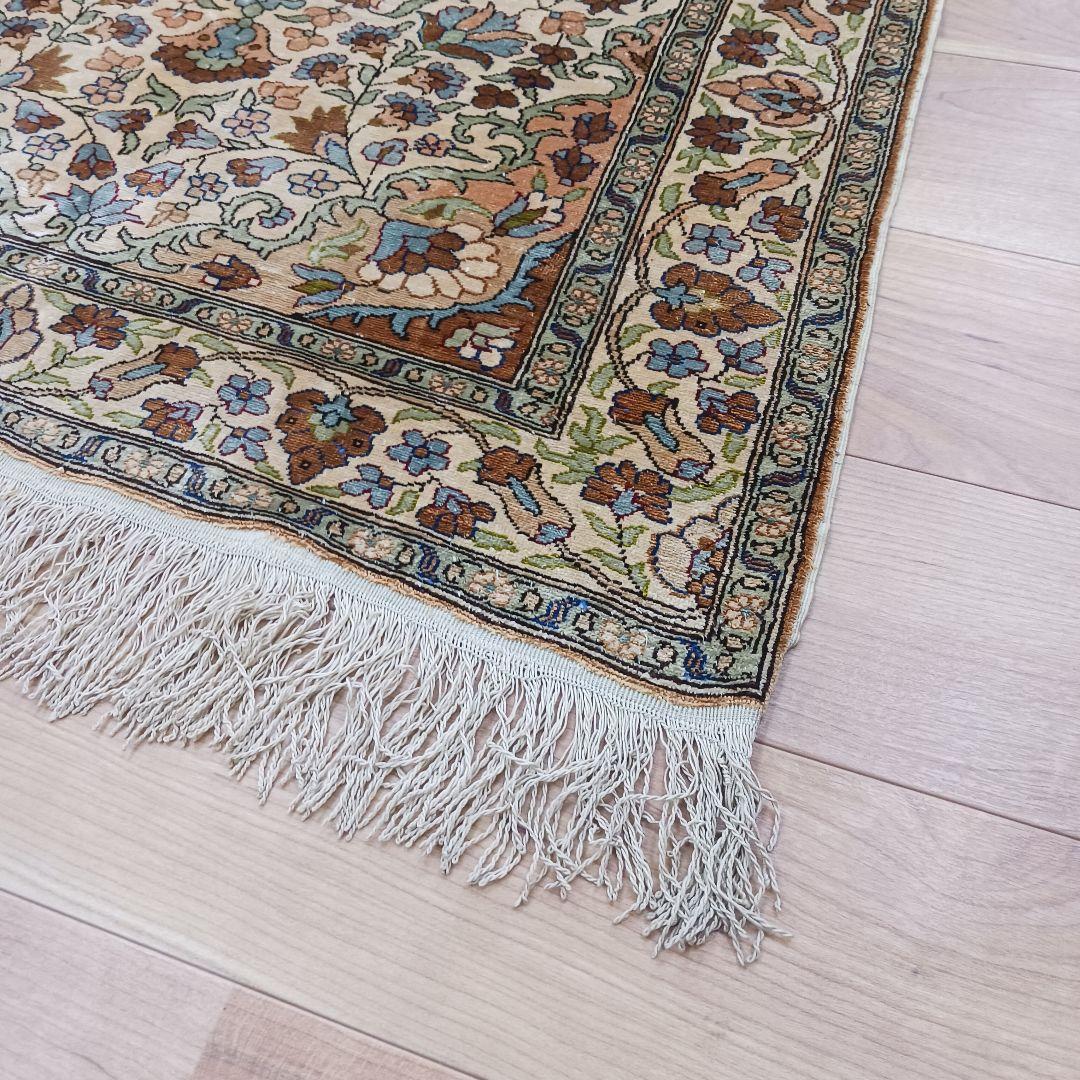 Y3050 トルコ絨毯 カイセリ 手織り72万ノット シルク 128×83㎝