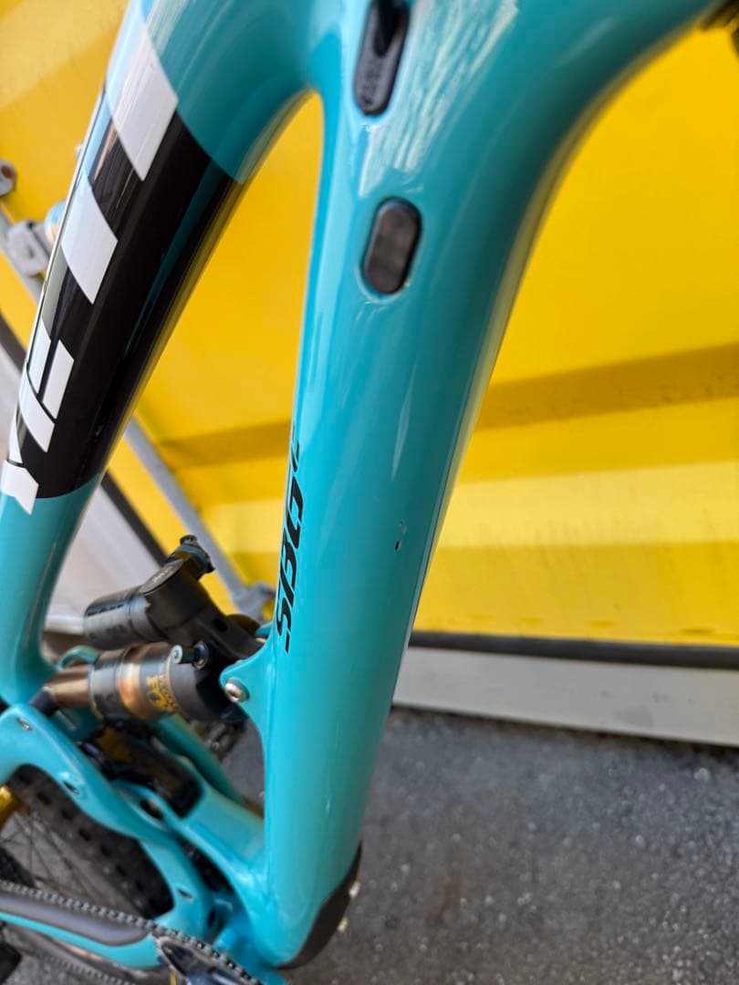 YETI SB6C クリスキング限定ゴールド ほぼ未使用 総額100万超