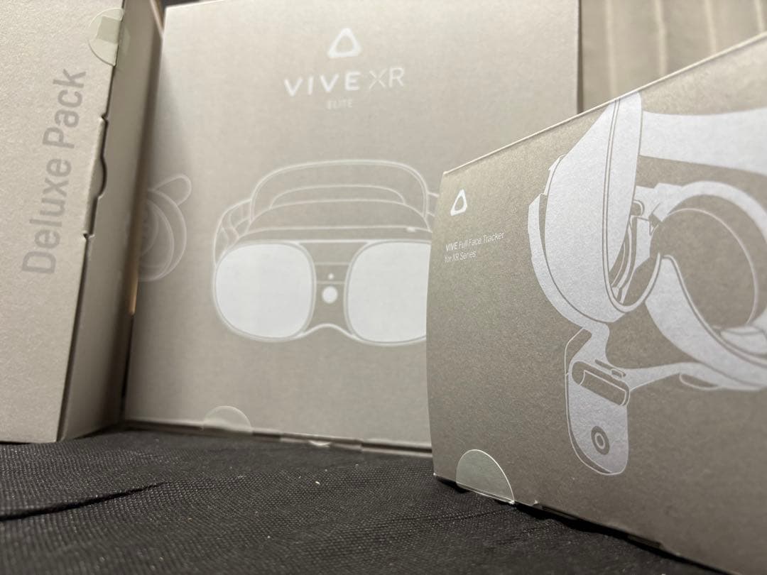 ぬ*ち様 VIVE XR Elite + full face tracker オ