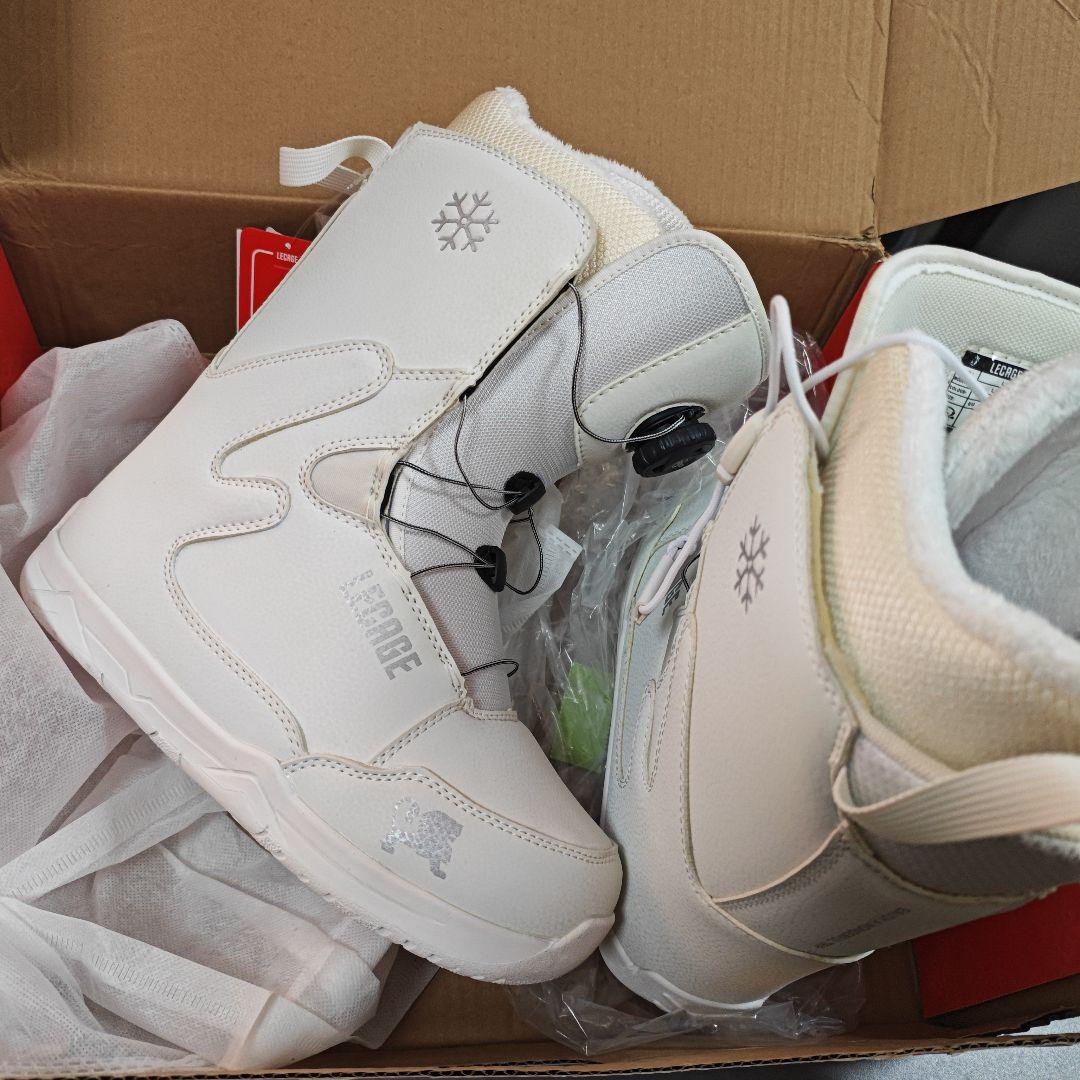 LECAGE ホワイト スノーボードブーツ