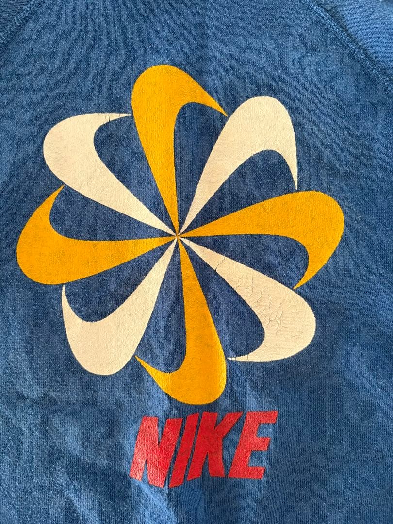 NIKE 風車ロゴ　スウェット
