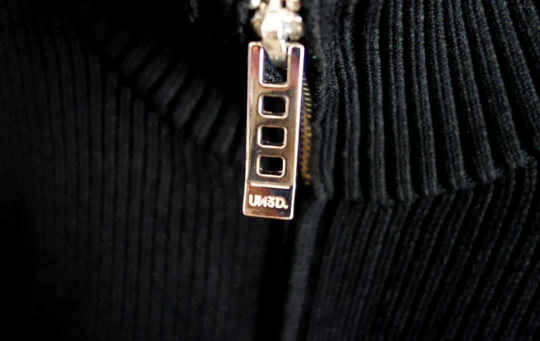 UN3D. フロントジップニットベスト ブラック