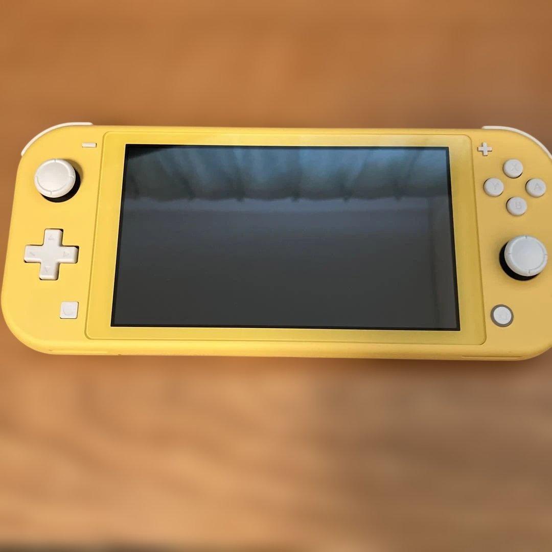 Nintendo Switch Lite イエロー ほとんど使用なし 美品！