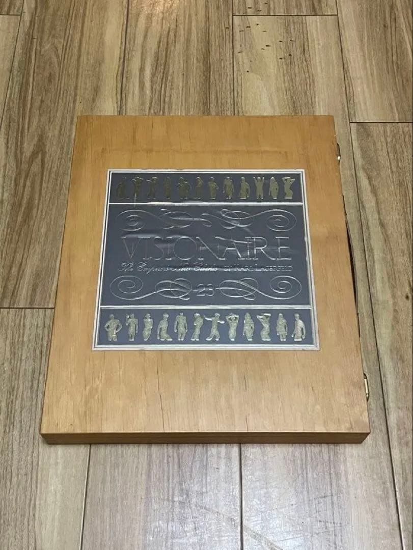 アート・デザイン・音楽 Visionaire 23 Karl Lagerfeld