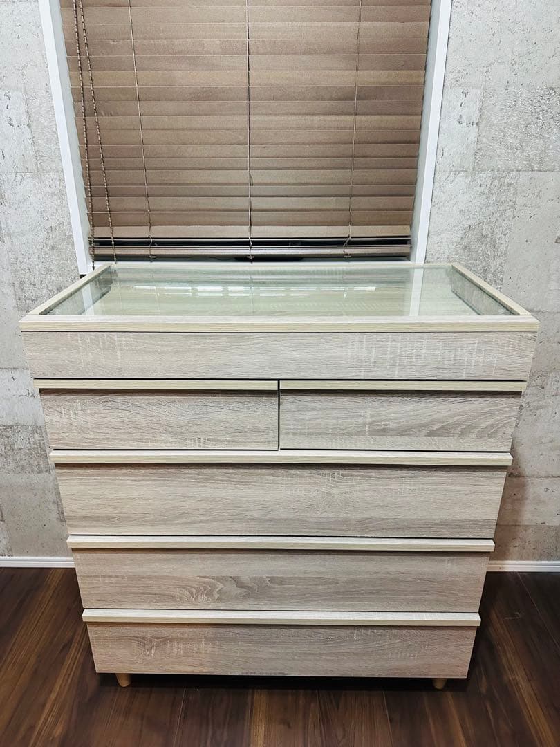 【オリビア】ライトウッド チェスト 5段 ガラス天板付き