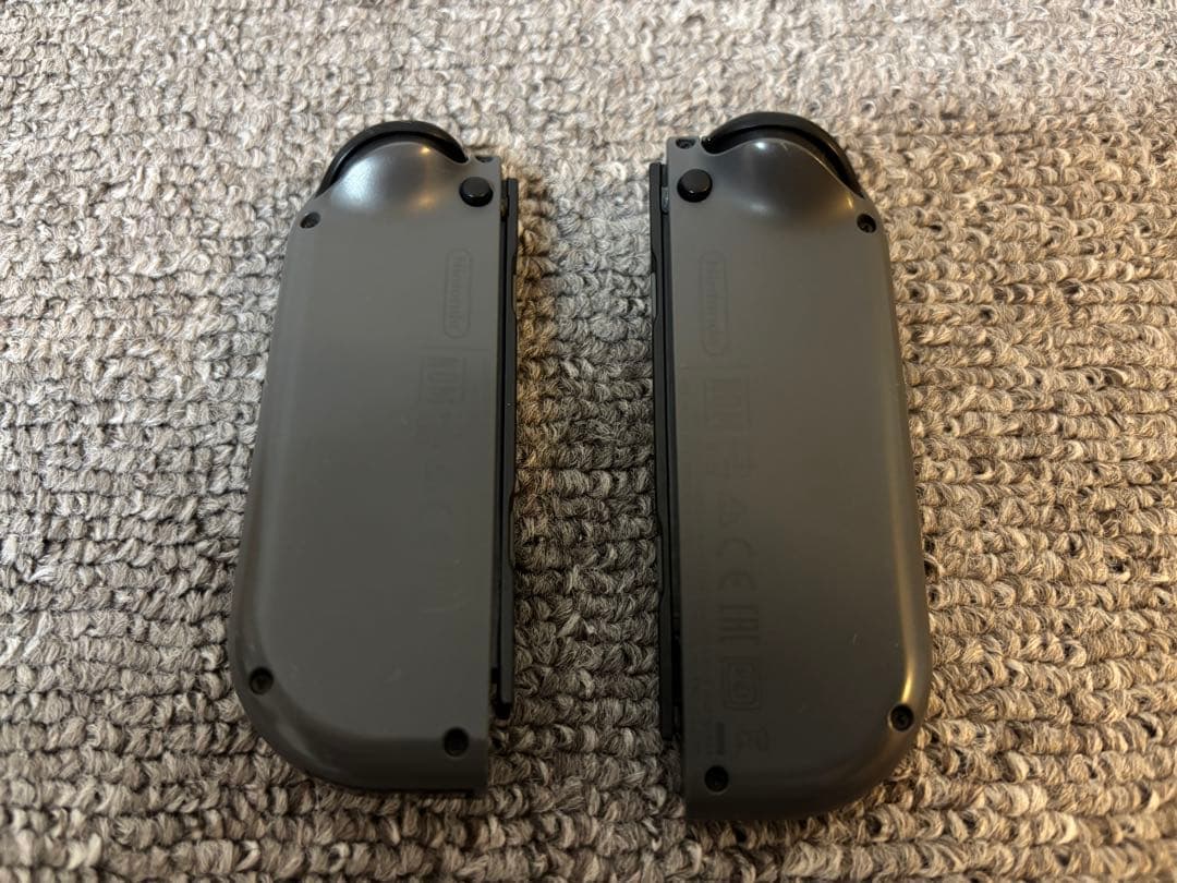 翌日発送　Nintendo Switch 本体 グレー Joy-Con付き