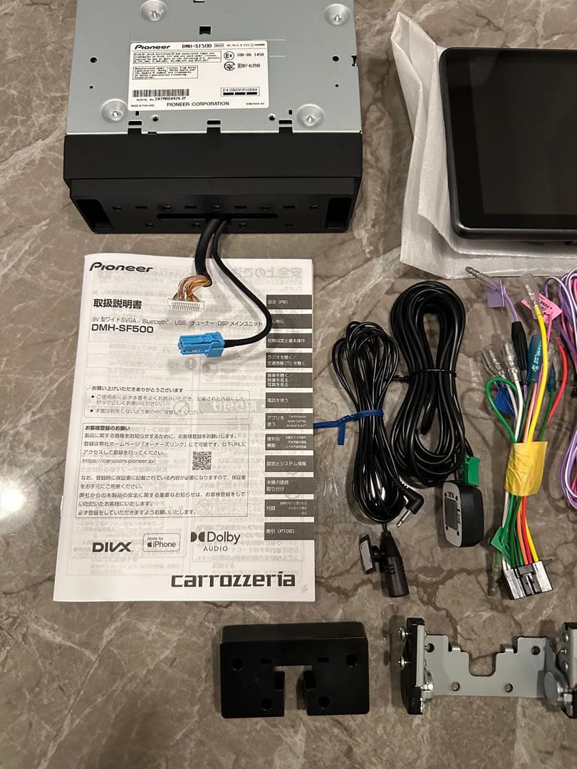 カロッツェリア　dmh-sf500 ディスプレイオーディオ　9インチ