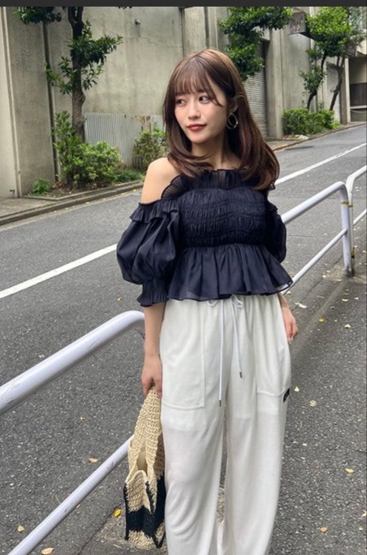 今期　未開封　snidel Sustainableギャザーオフショルブラウス