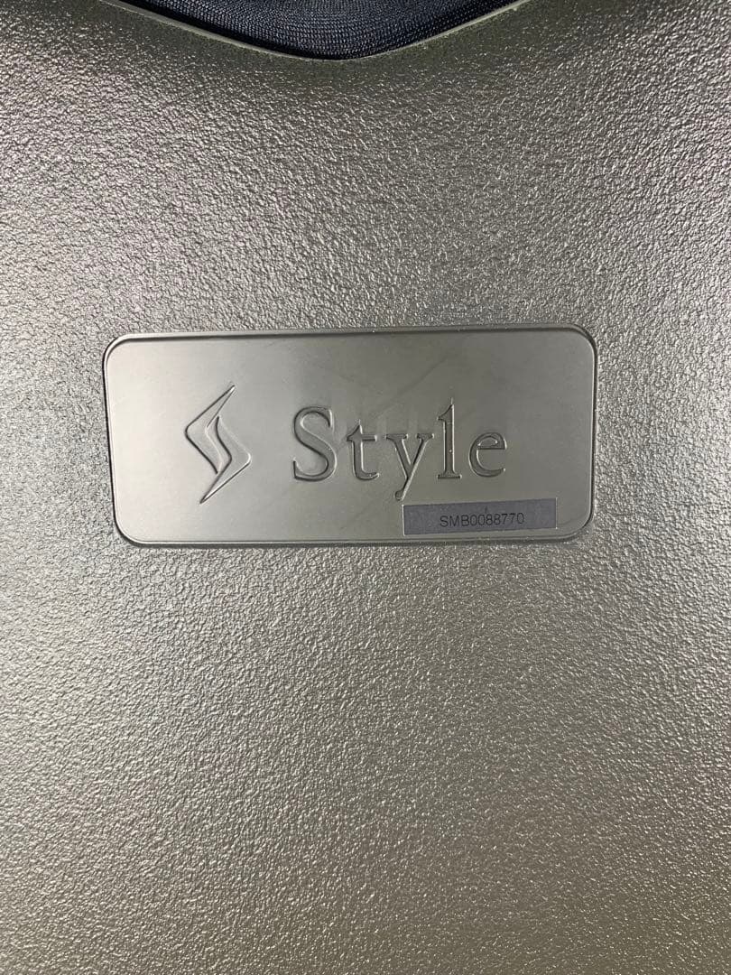 MTG Style プレミアム 黒クッションチェア（2時間のみ使用）