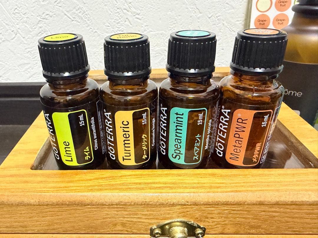 doTERRA ドテラ　エッセンシャルオイル　アロマディフューザー　木箱セット