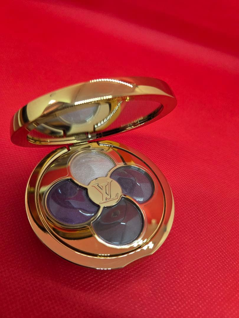 値下げしました　ルイヴィトン　LV オンブル　アイシャドウ　OMBRES 450