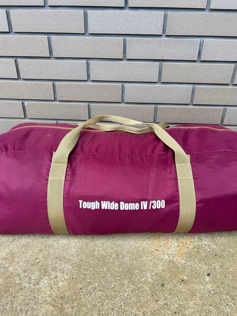 コールマン タフワイドドーム Ⅳ 300 バーガンディ