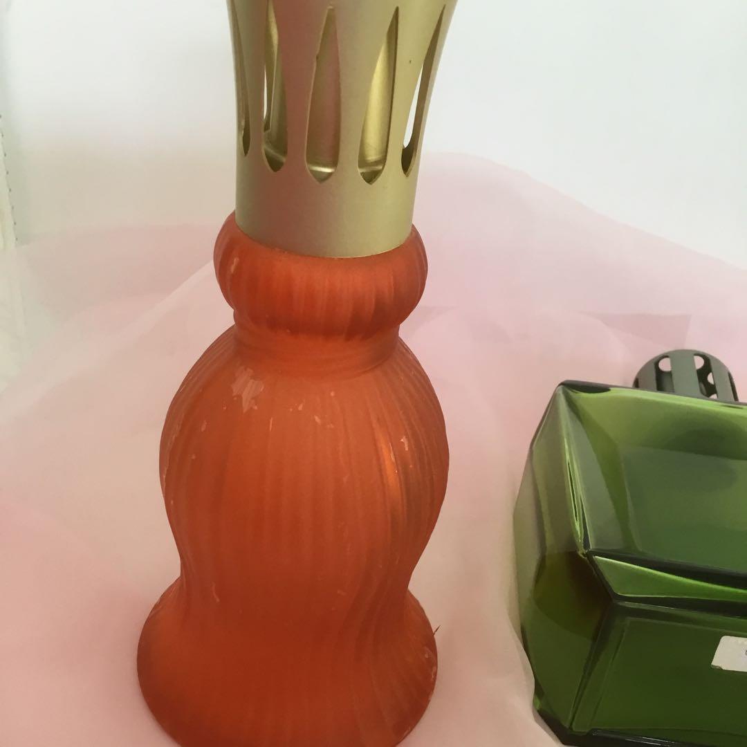 オレンジと緑のアロマディフューザー　ランプベルジェ正規品、便りキャップ￼