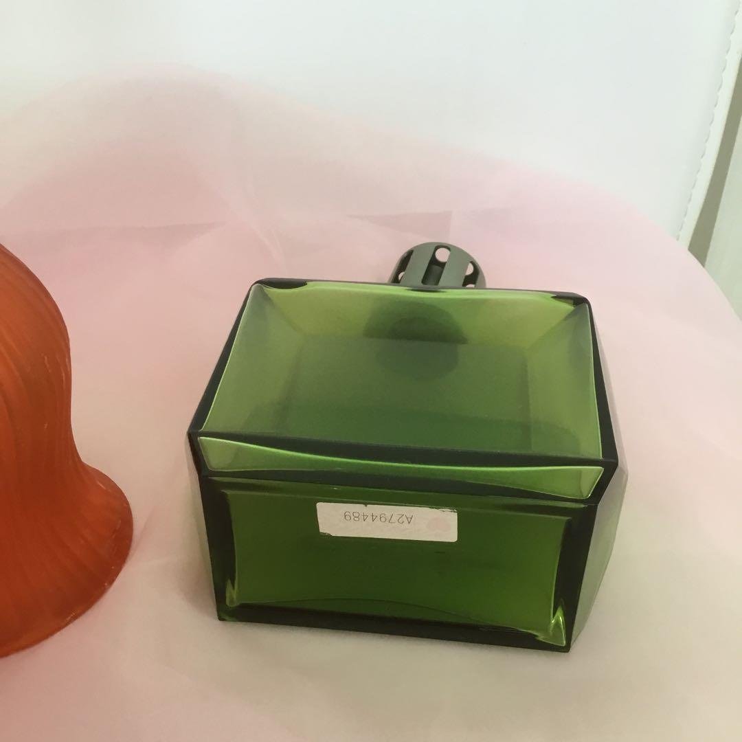 オレンジと緑のアロマディフューザー　ランプベルジェ正規品、便りキャップ￼