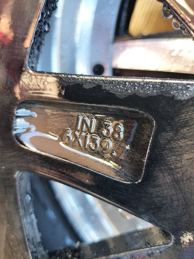 H*A様 ハイエース フェニーチェ RX2 17in 6.5J IN38 NAS