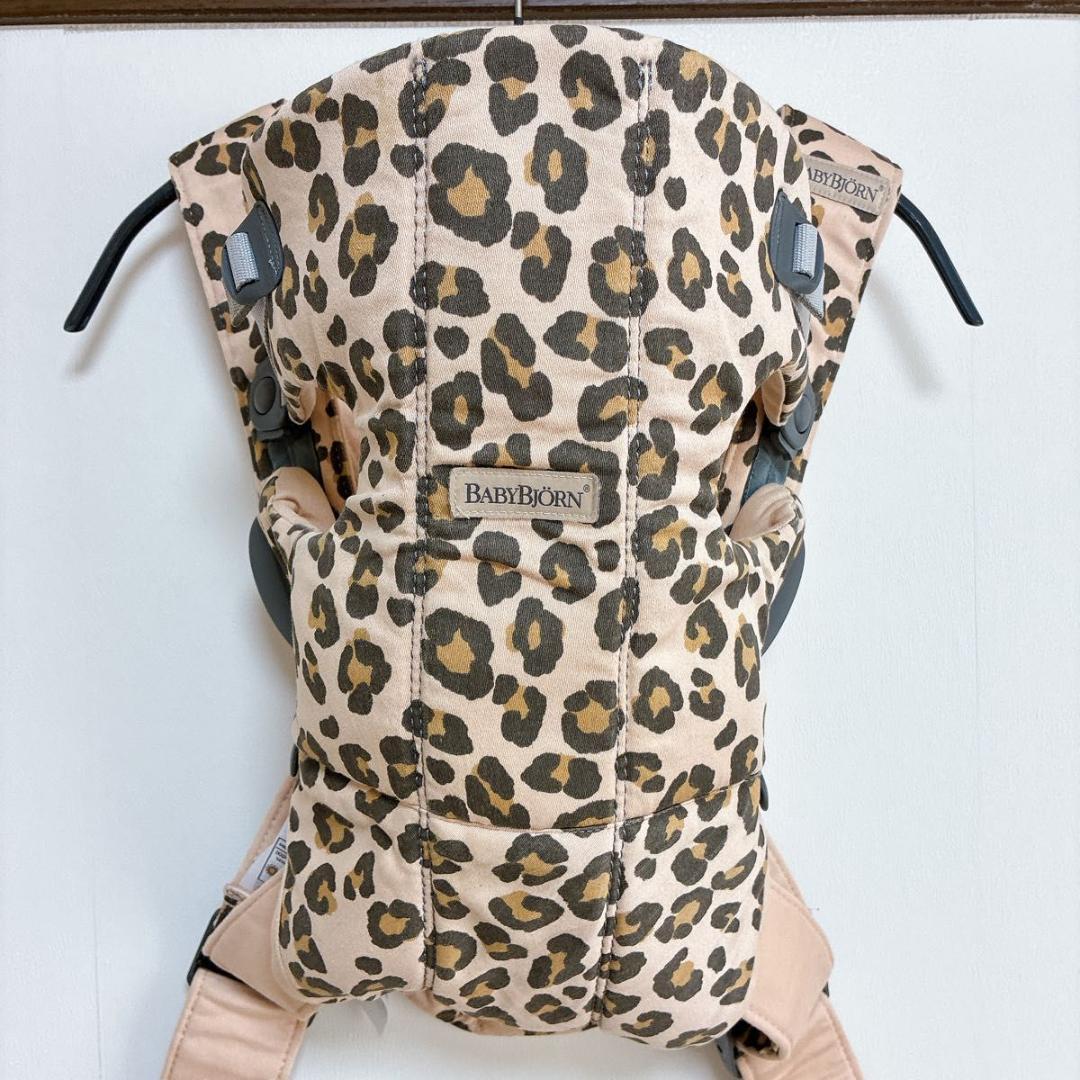 【美品】ベビービョルン　ベビーキャリアミニ ベージュレパード 抱っこ紐 手洗い済