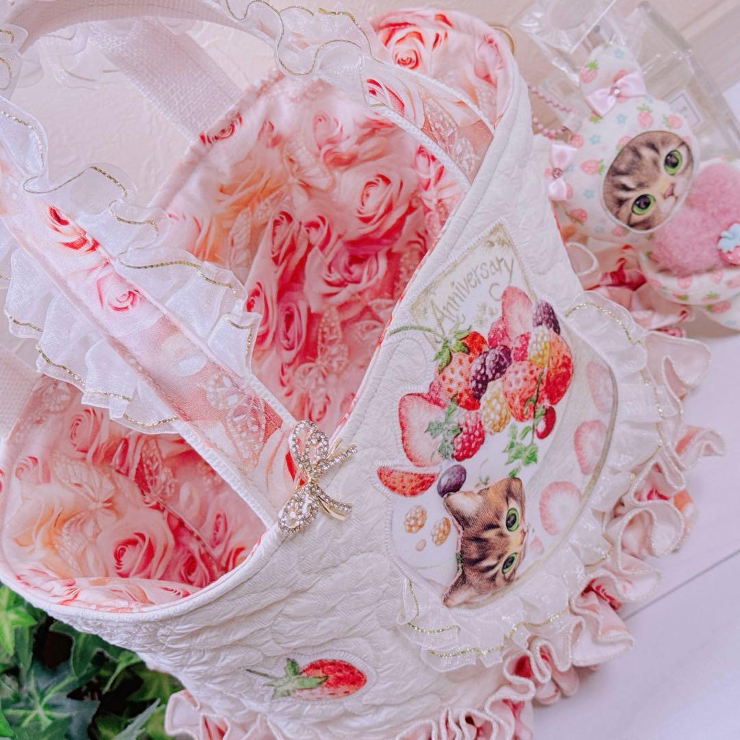 フ*ー様 コヤンイサムチョン♡リトルサンダーちゃんの薔薇と蝶々のフリルトートバッ