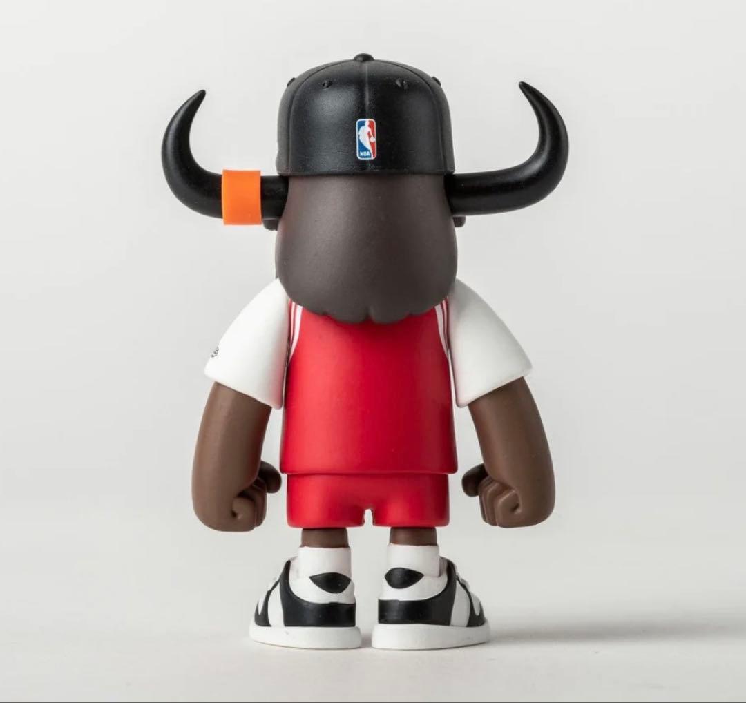 Newera NBA FFALO人形　レイカーズ　ブルズ　2体セット　未開封