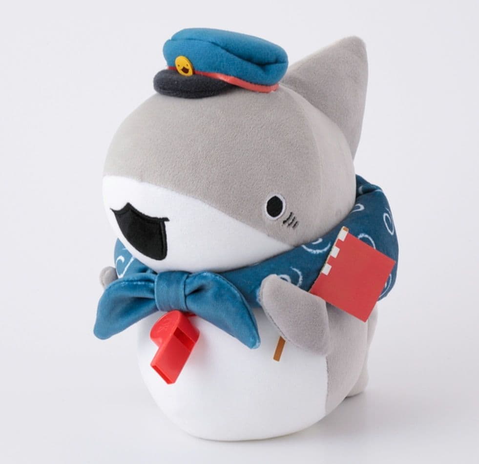 おでかけ子ザメ むにゅぐるみ特大 駅長風 新品