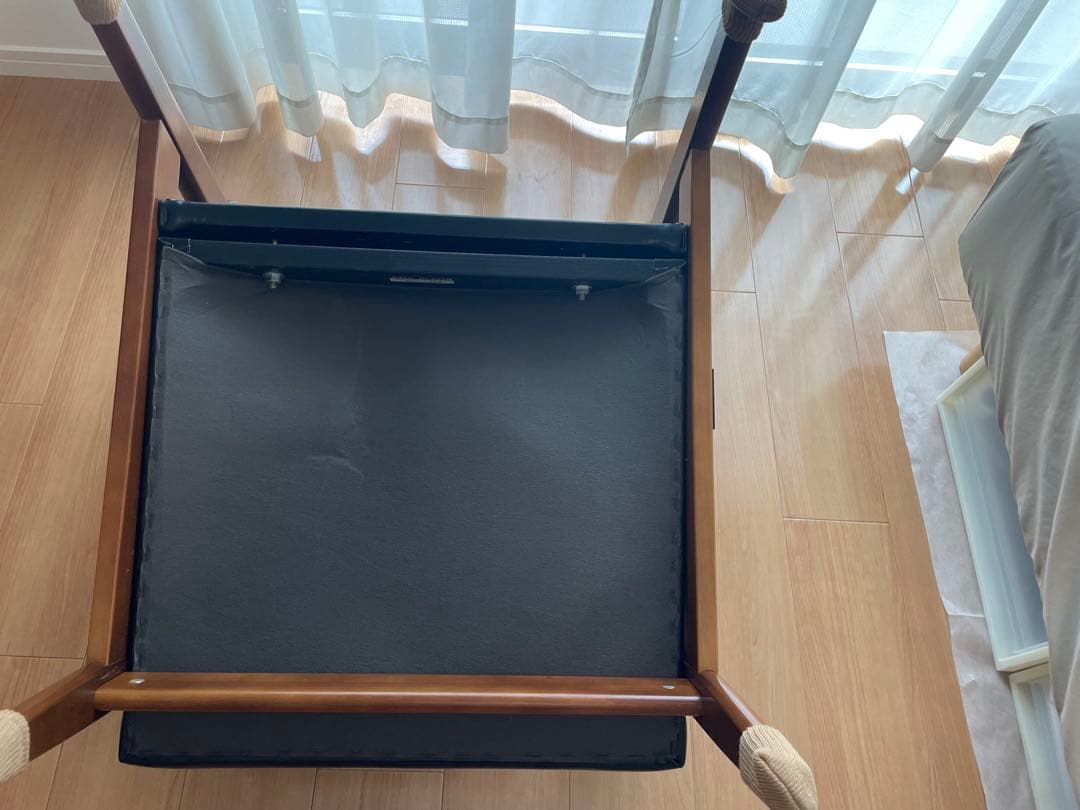 カリモク60 Kチェアーブラック　1人掛け