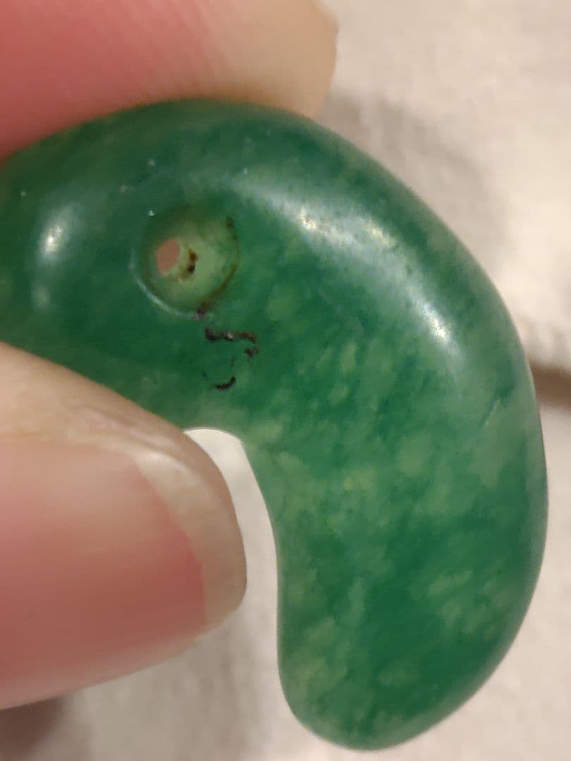 天然石【勾玉】緑色