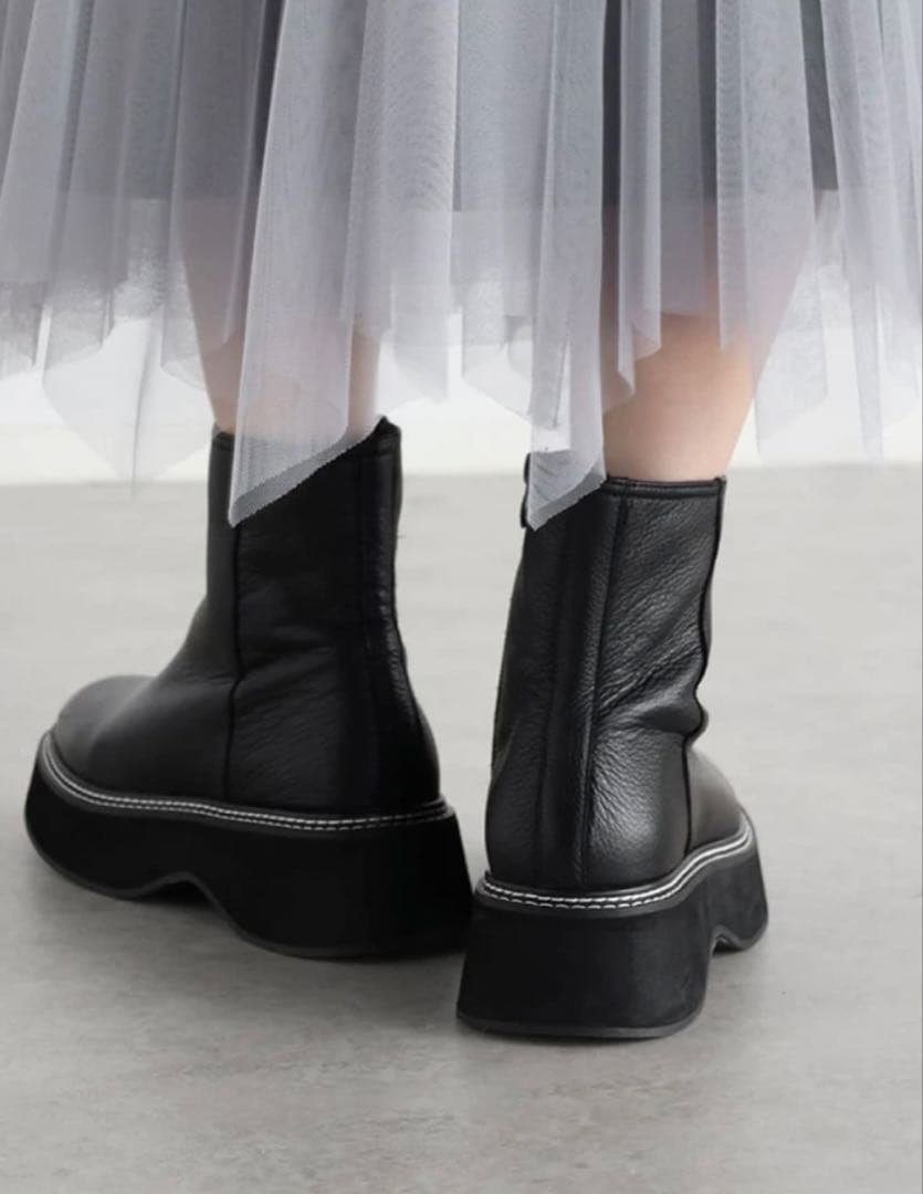 【Vin】本革 ボリュームソールレザーショートブーツ 新品未使用 ヤマダヤ☆