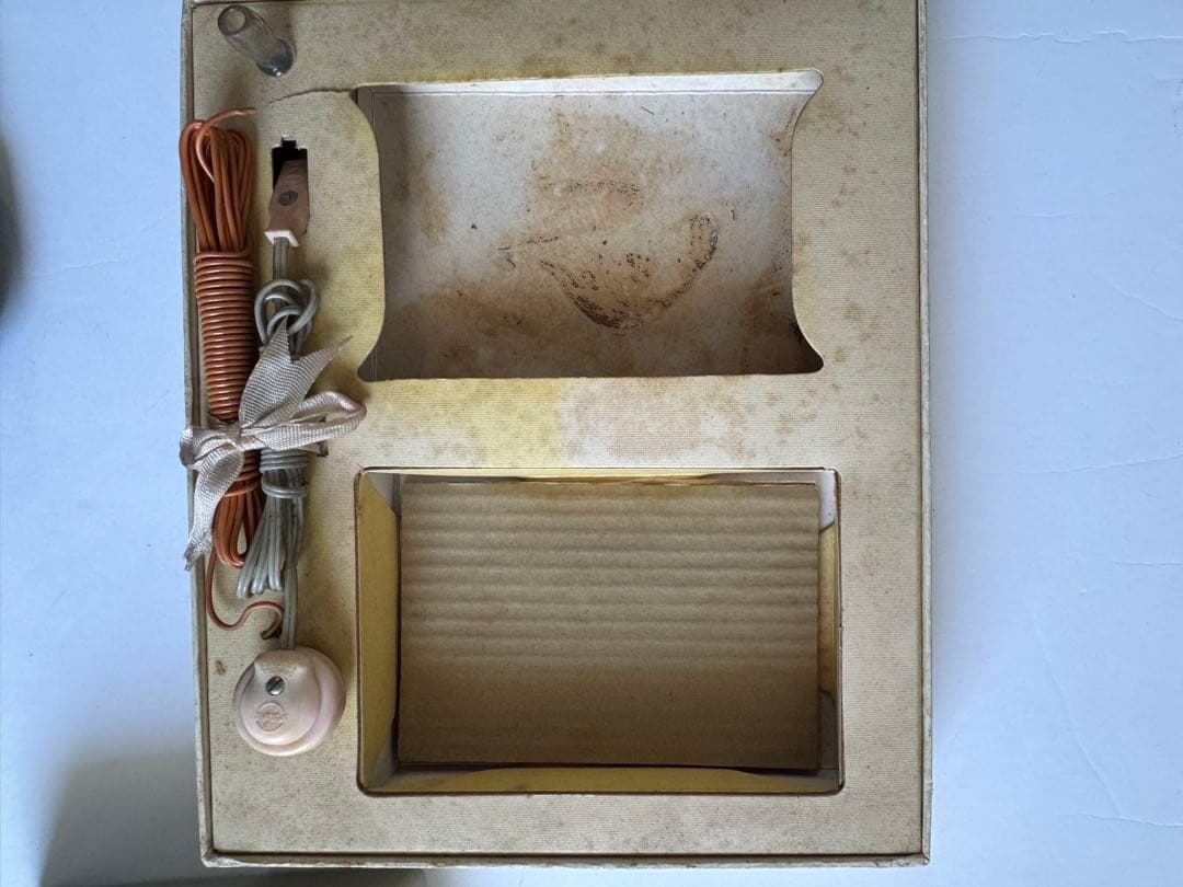 デッドストック！！ナショナル　6石超小型トランジスタラジオ　AT-130