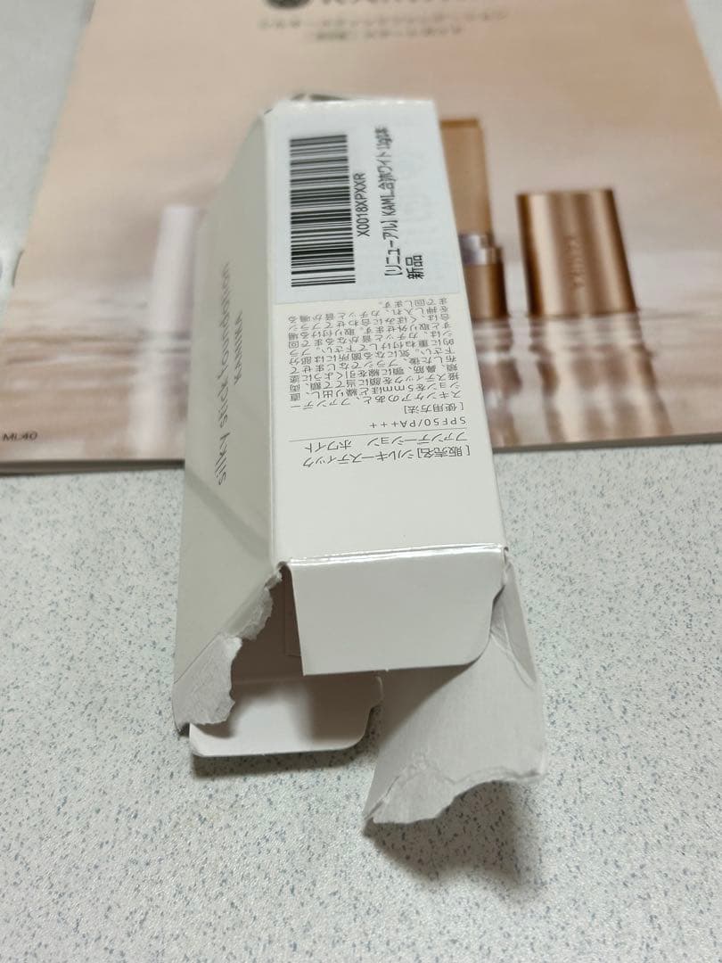 週末セール＊新品КАМІКАシルキースティックファンデーションホワイトガイド付