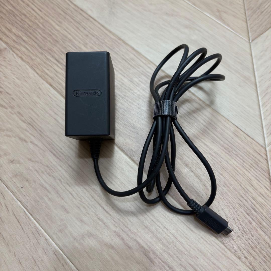 Nintendo Switch Lite ピンク コーラル 本体 充電器付き