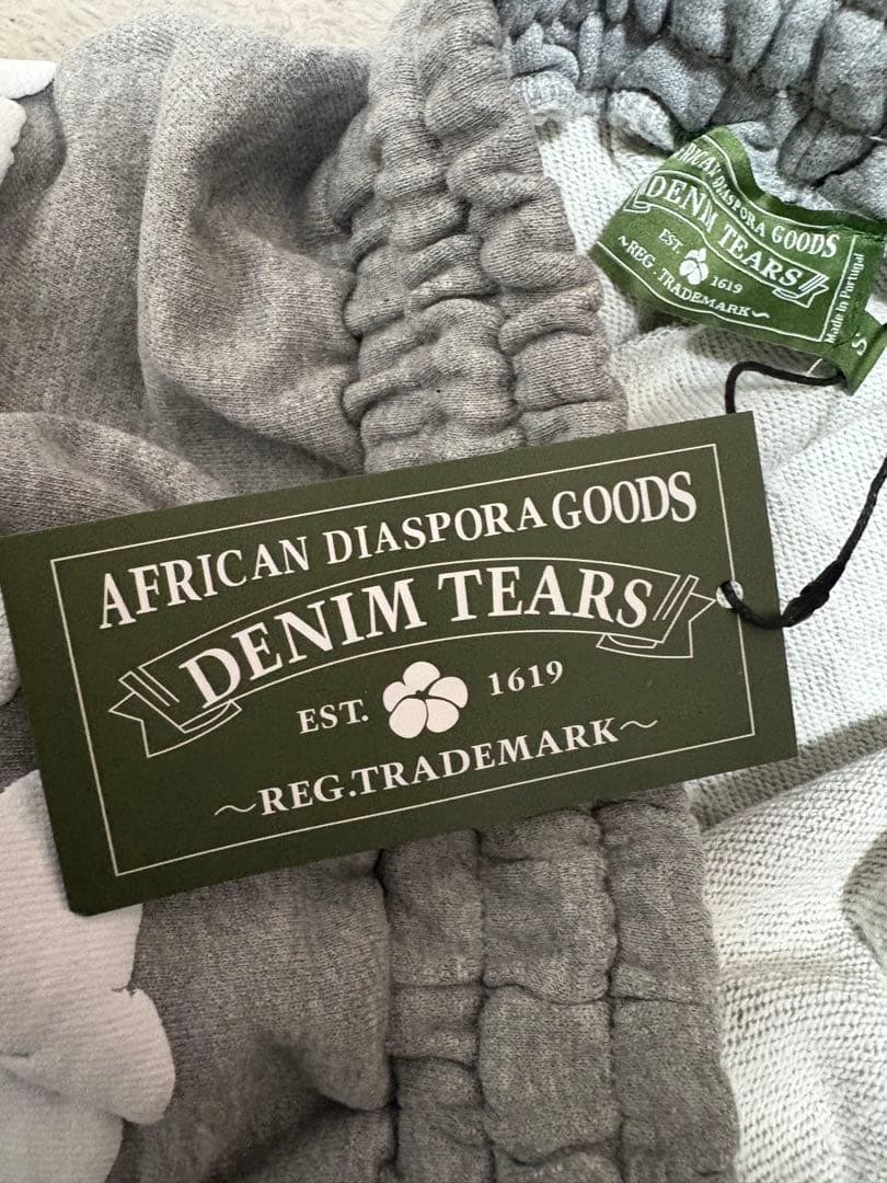 U　DENIM TEARS デニムティアーズ　グレーsサイズ