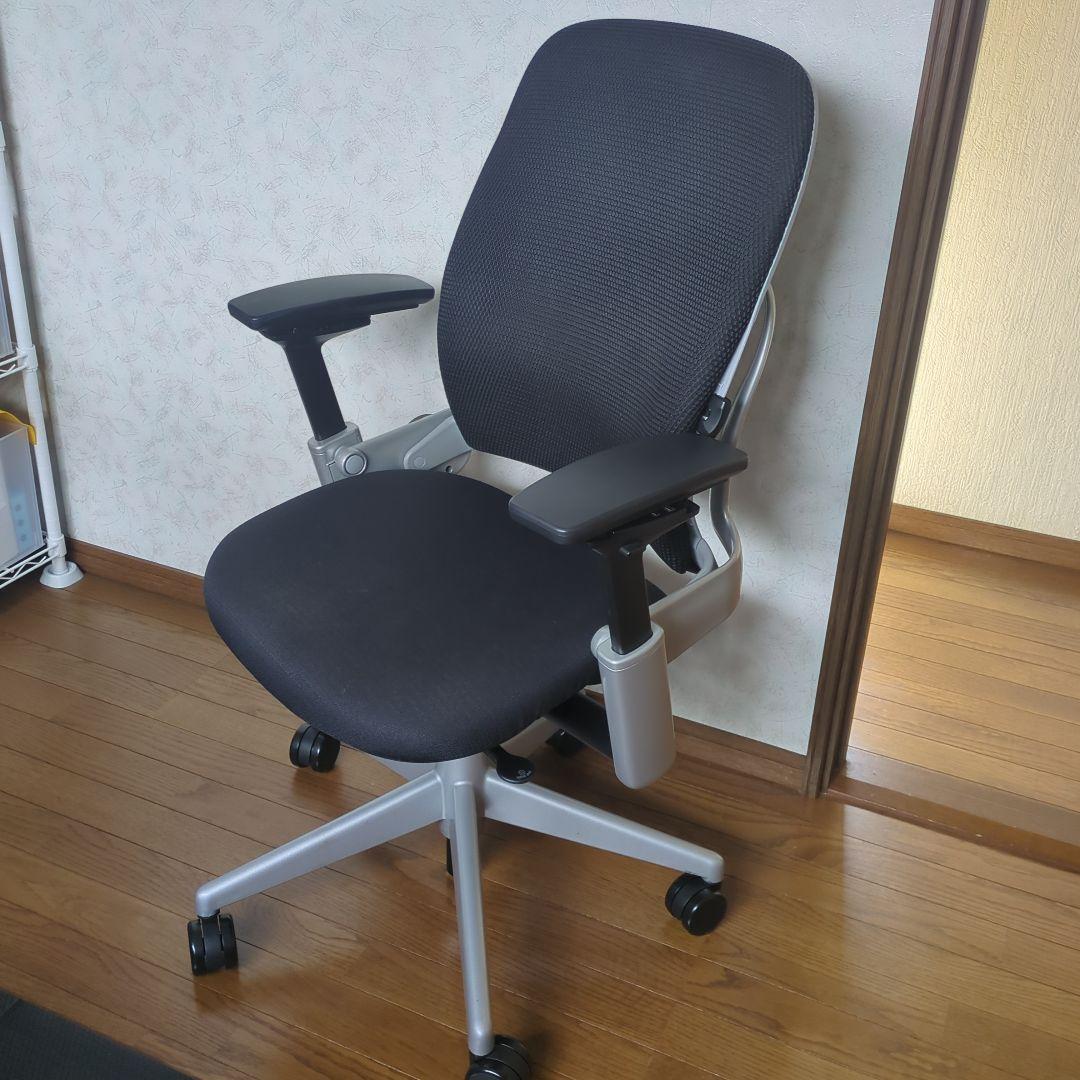 リープチェア LEAP V2　 steelcase 黒メッシュ