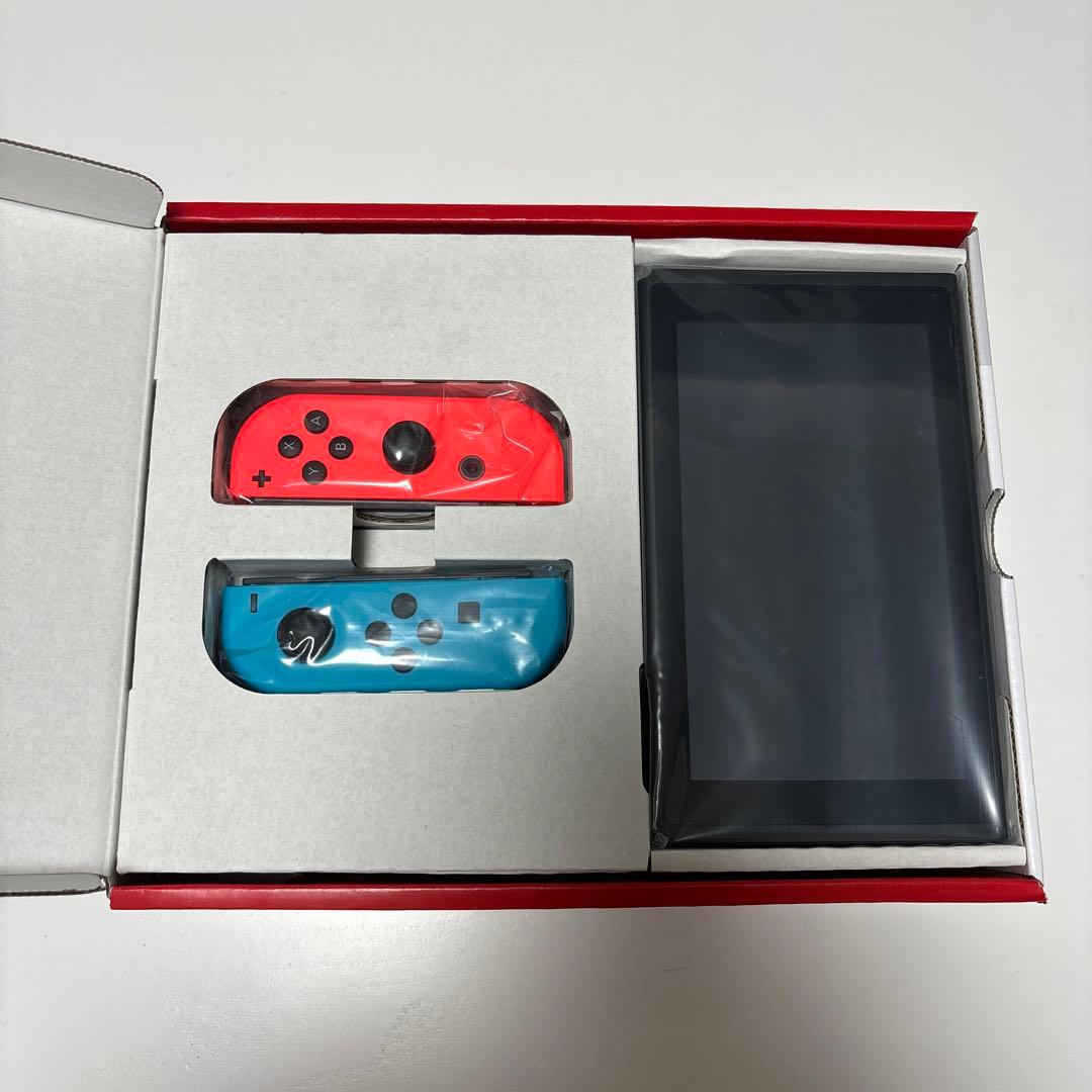 【新品未使用】Nintendo Switch 本体 赤/青ジョイコン