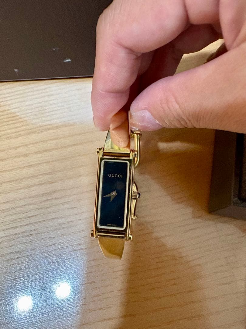 GUCCI グッチ 1500Lシリーズ　腕時計