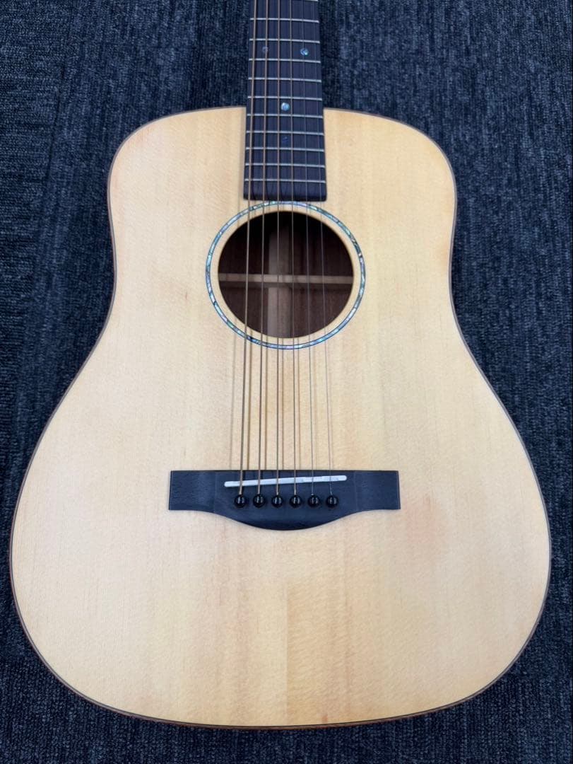 James ジェームス ミニ　アコースティックギター