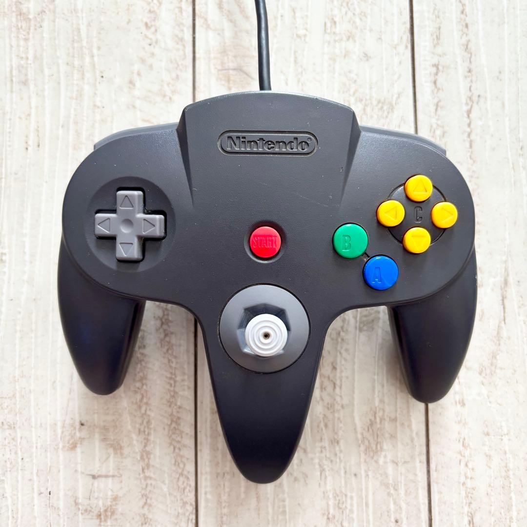 ニンテンドー64 本体 ・メモリー拡張パック・コントローラー他おまけつき