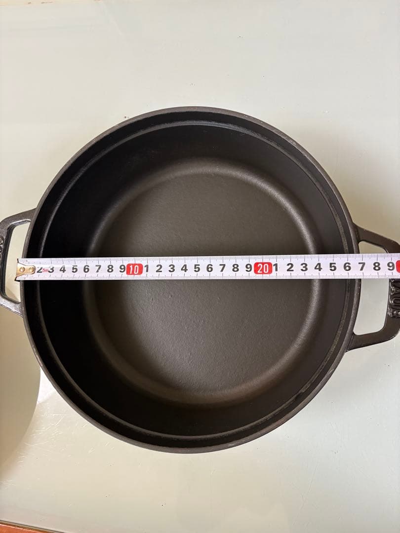 staub ストウブ 「 ピコ ココット ラウンド ブラック 26cm