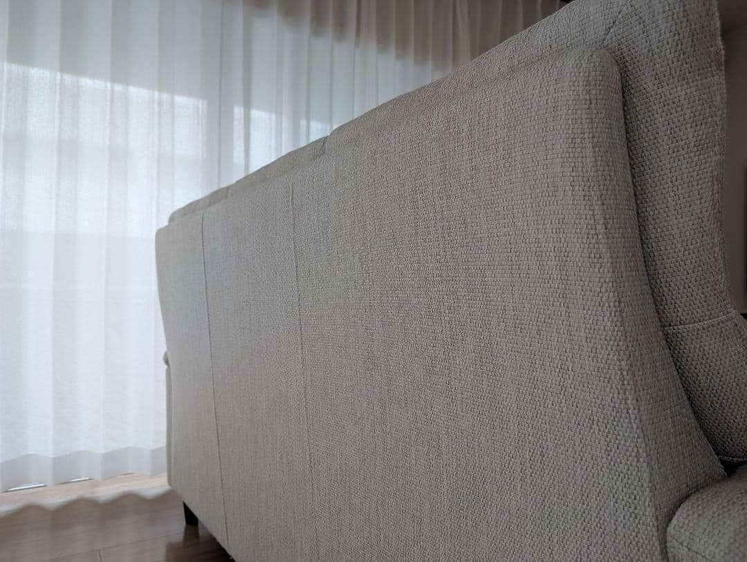 TOKYOインテリア　ベージュ系 3人掛けソファー