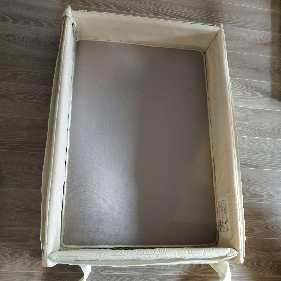 Aprica　 ココネル エアープラス ポータブル　ベージュ　マットシーツ付き