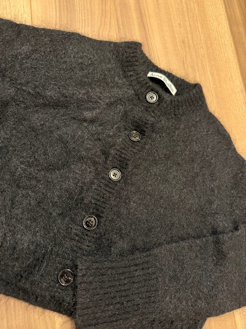 Acne Studios ダークグレー カーディガン