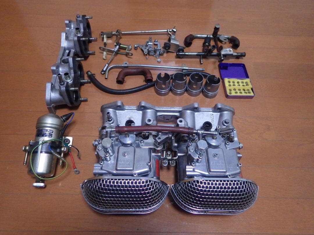 【当時物】トヨタ純正SOLEXソレックス40Φ２連4型+2TG用インマニ付
