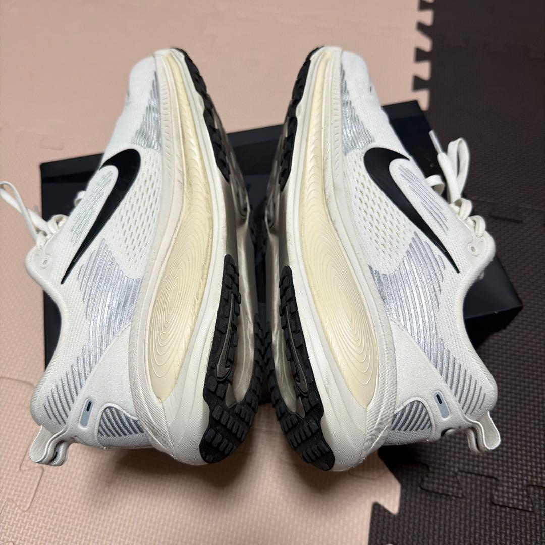 Nike ボメロ18 27cm