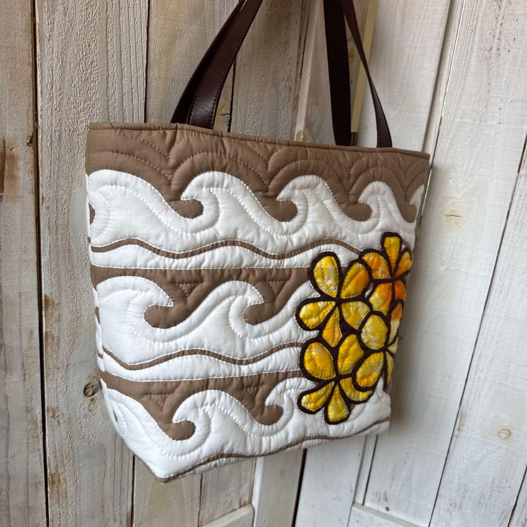 ハワイアンキルト♪ハンドメイドバッグ♪波と海のモチーフ&プルメリア