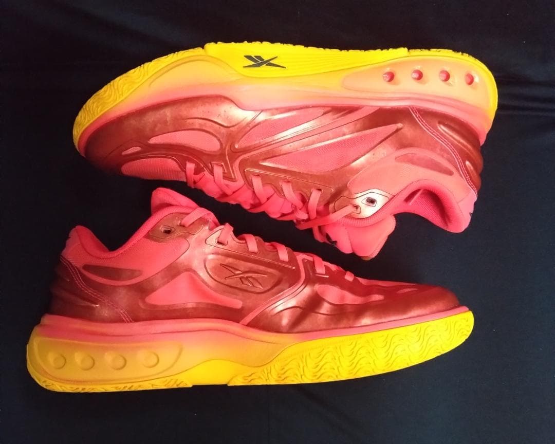 シューズ(男性用) REEBOK ENGINE A US10 28cm