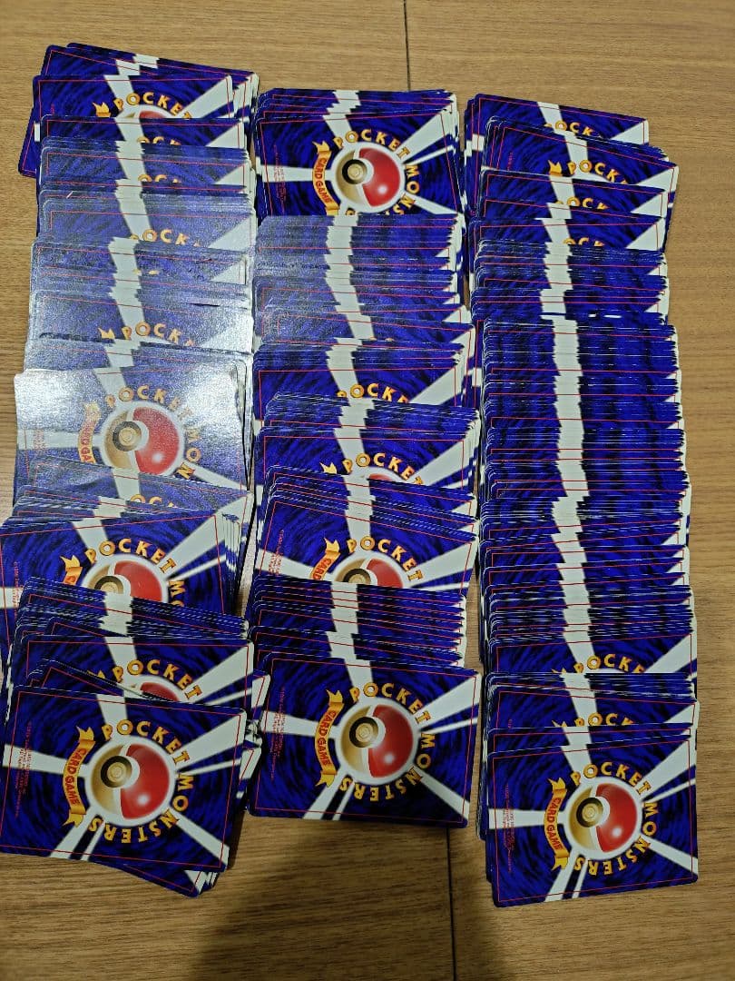 価格交渉可能　ポケモンカードとメダルセット大量初期　初版　旧裏　コロコロ限定