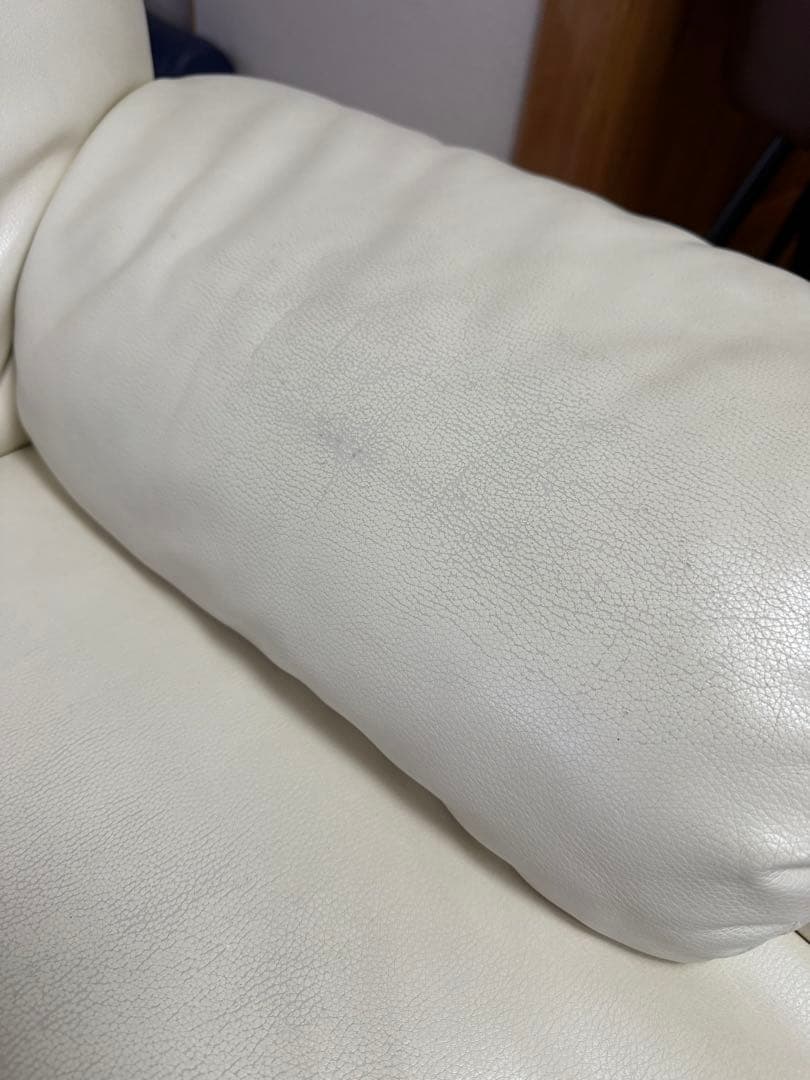 ホワイトレザー自動リクライニングソファ