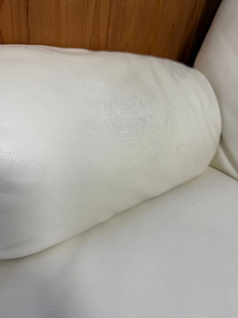 ホワイトレザー自動リクライニングソファ