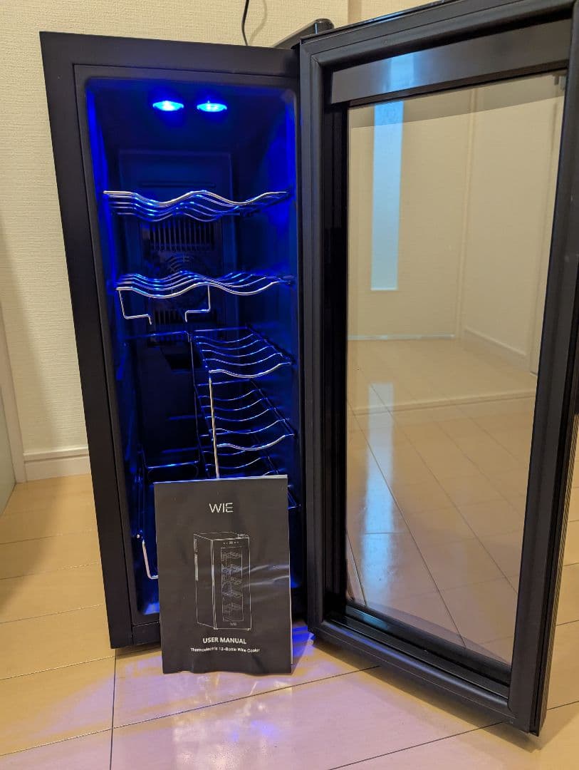 WIE 電子ミニワインクーラー 32L WIWCTE12BFGADX